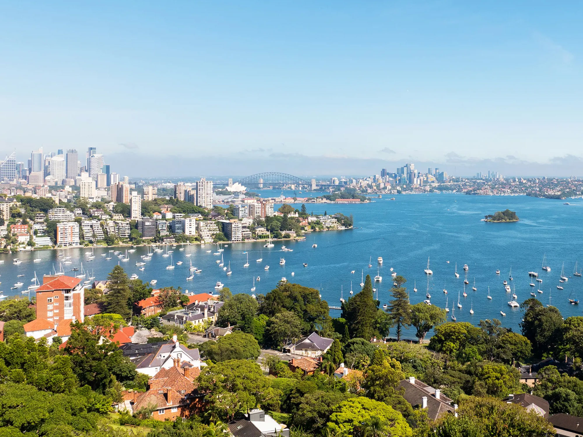 The guardian of the gates - Bellevue Hill's historic estate caretakers